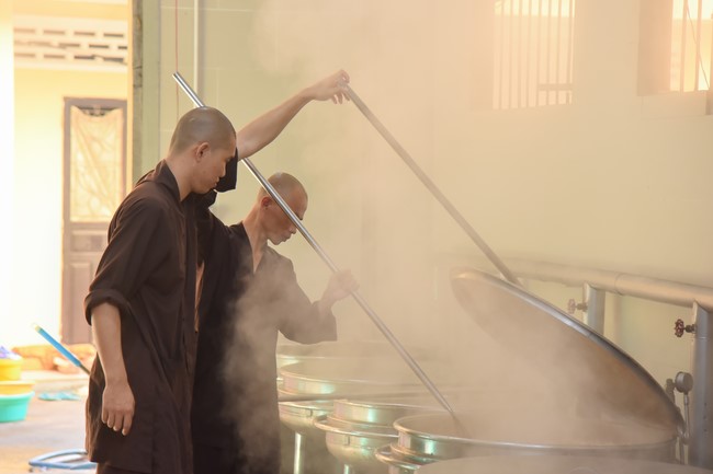 Chương trình Ánh Sáng Phật Pháp kỳ 72