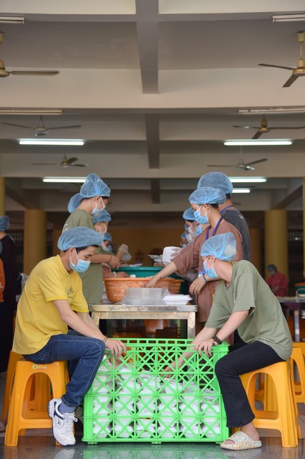 Chương trình Ánh Sáng Phật Pháp kỳ 72