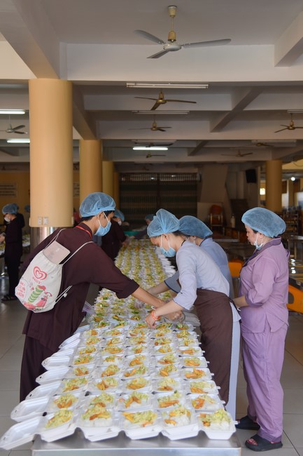 Chương trình Ánh Sáng Phật Pháp kỳ 72