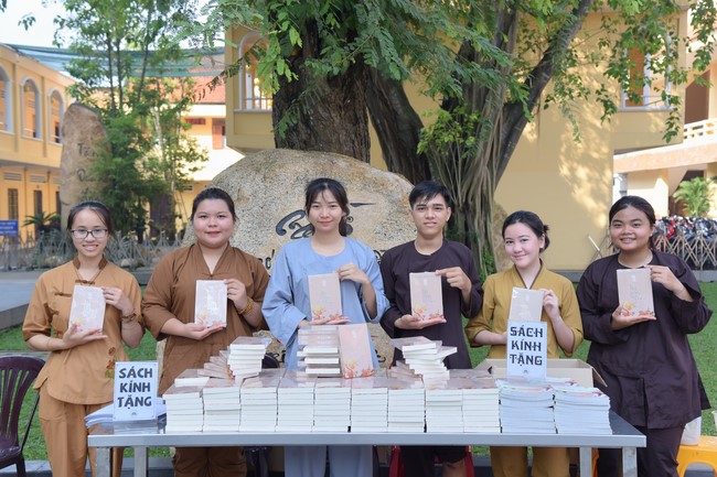 Chương trình Ánh Sáng Phật Pháp kỳ 72