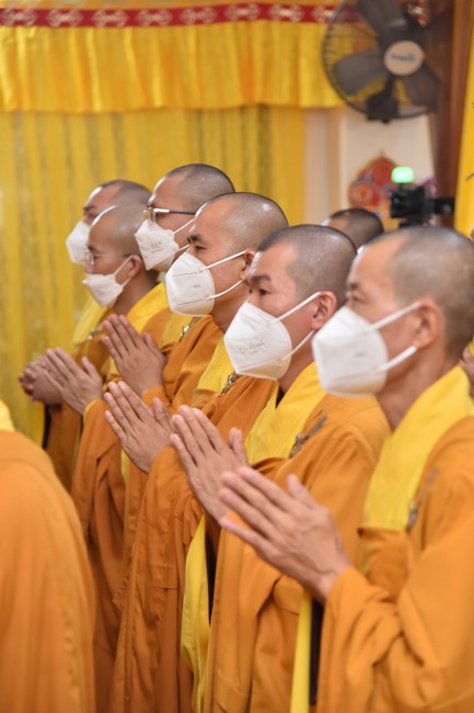 Ritual of visiting and offering homage to the Master of Nuns Thich Nu Nhu Giac