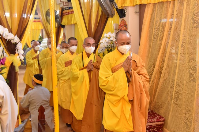 Ritual of visiting and offering homage to the Master of Nuns Thich Nu Nhu Giac