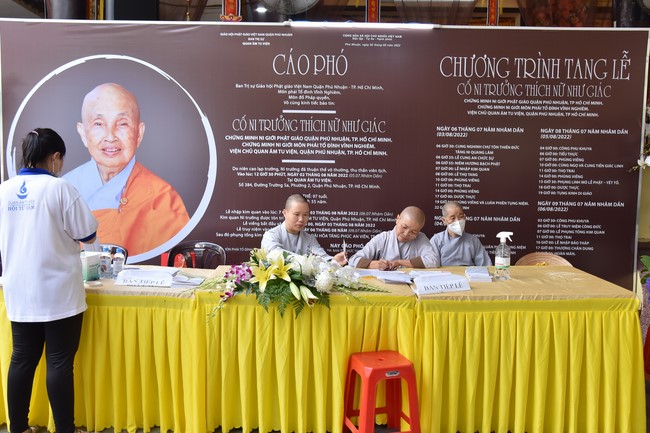 Ritual of visiting and offering homage to the Master of Nuns Thich Nu Nhu Giac