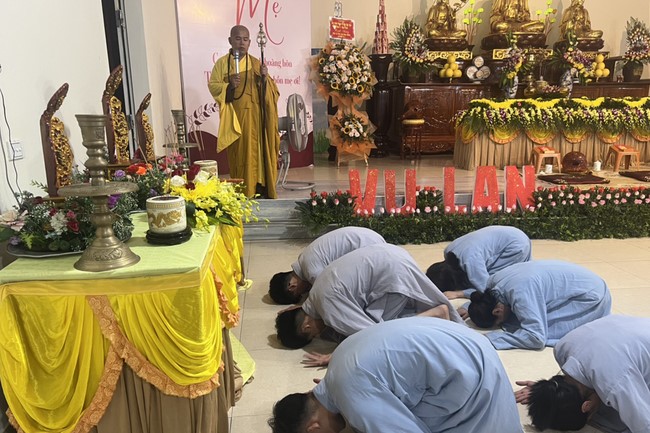 Lễ Cầu siêu và chuẩn bị Đại lễ Vu Lan 2022 tại chùa Đống Cao - Thanh Hóa