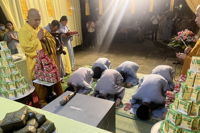 Lễ Cầu siêu và chuẩn bị Đại lễ Vu Lan 2022 tại chùa Đống Cao - Thanh Hóa