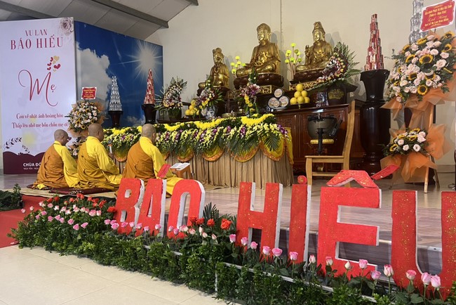 Lễ Cầu siêu và chuẩn bị Đại lễ Vu Lan 2022 tại chùa Đống Cao - Thanh Hóa