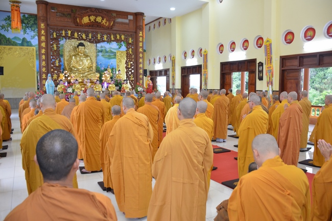 Holding Pravaranà Ceremony of Director Board of Vietnam Buddhist Sangha (DBVBS) in Hoc Mon district