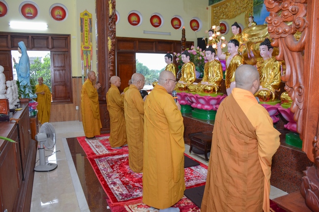 Holding Pravaranà Ceremony of Director Board of Vietnam Buddhist Sangha (DBVBS) in Hoc Mon district