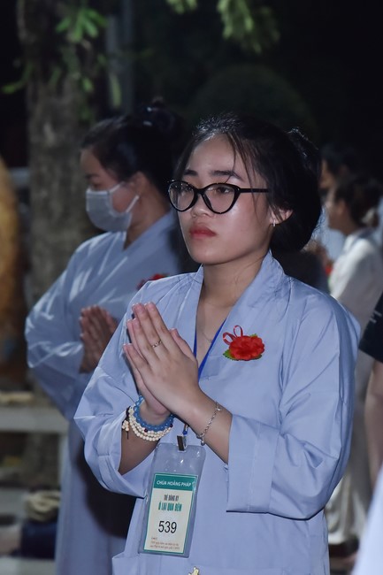 Lễ lạy danh hiệu Quán Thế Âm nhân mùa Vu Lan