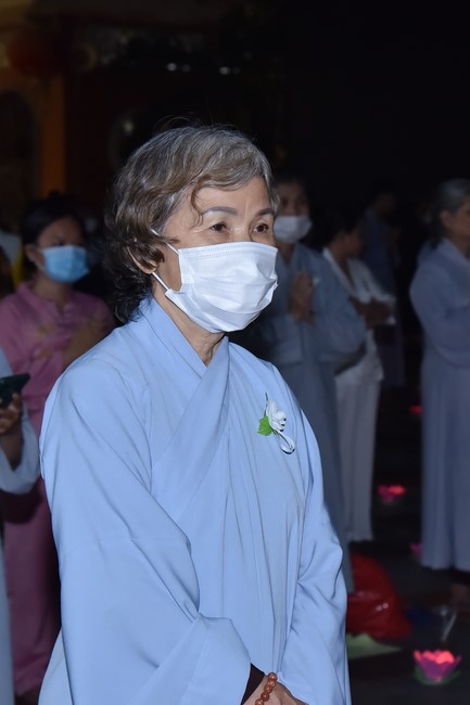 Lễ lạy danh hiệu Quán Thế Âm nhân mùa Vu Lan