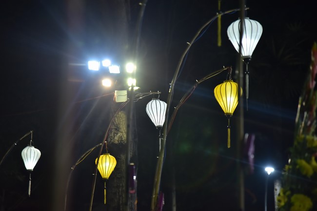 Lễ lạy danh hiệu Quán Thế Âm nhân mùa Vu Lan