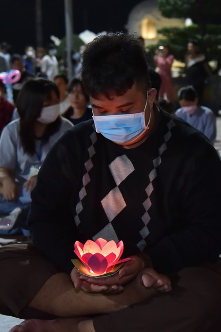 Lễ lạy danh hiệu Quán Thế Âm nhân mùa Vu Lan