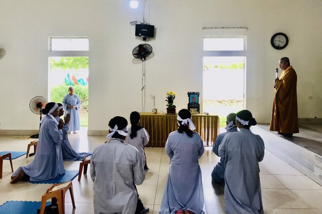 Mid-Autumn Festival for Kids Charity of Dong Cao rural Pagoda