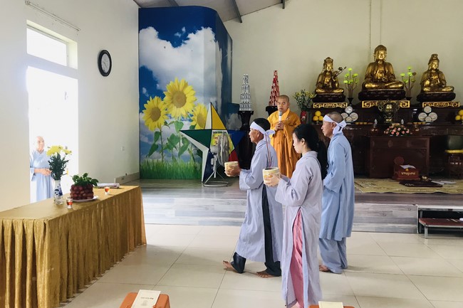 Mid-Autumn Festival for Kids Charity of Dong Cao rural Pagoda