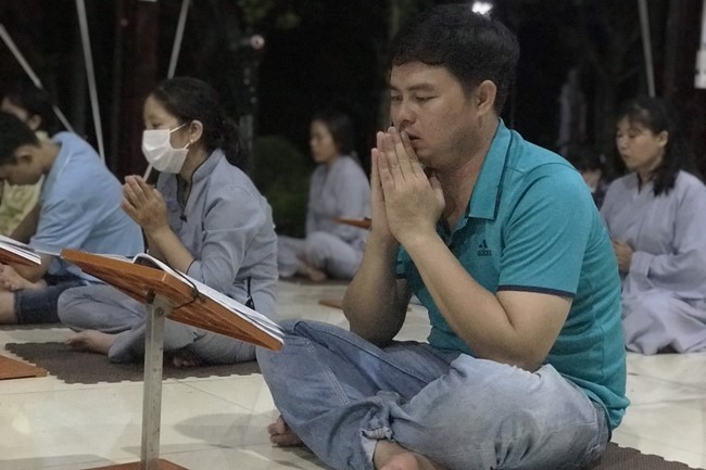 Periodic repentance ceremony at Suoi Phap Pagoda