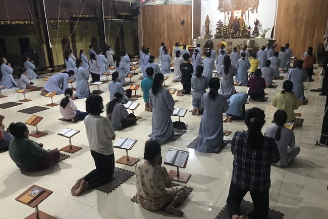 Periodic repentance ceremony at Suoi Phap Pagoda