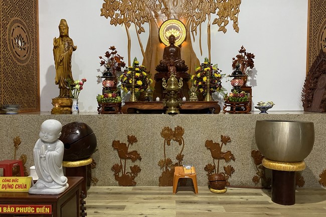 Periodic repentance ceremony at Suoi Phap Pagoda