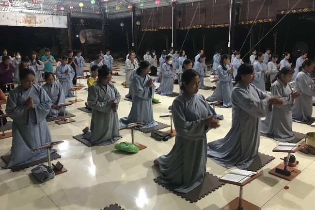 Periodic repentance ceremony at Suoi Phap Pagoda
