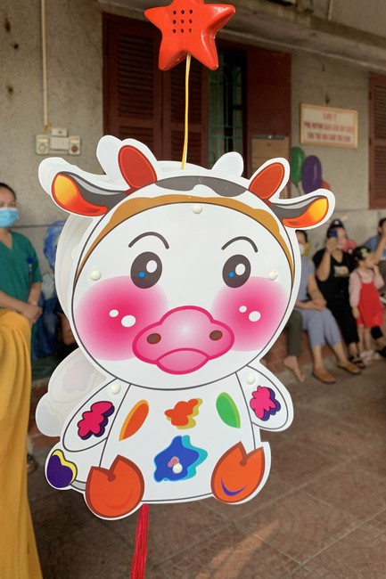 Mid-Autumn Festival for Kids of Dong Cao pagoda to Nga Son General Hospital in Thanh Hoa