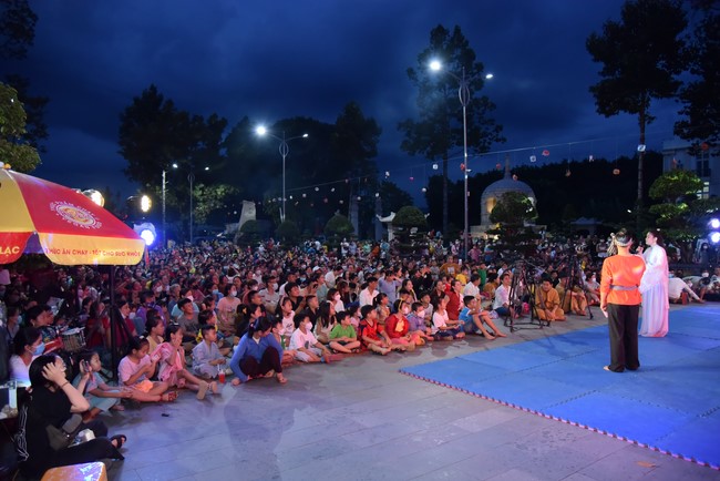 Chương trình văn nghệ “Trung Thu Cho Em”