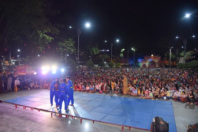 Chương trình văn nghệ “Trung Thu Cho Em”