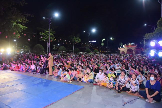 Chương trình văn nghệ “Trung Thu Cho Em”