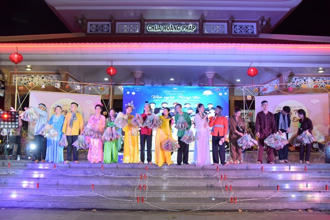 Chương trình văn nghệ “Trung Thu Cho Em”