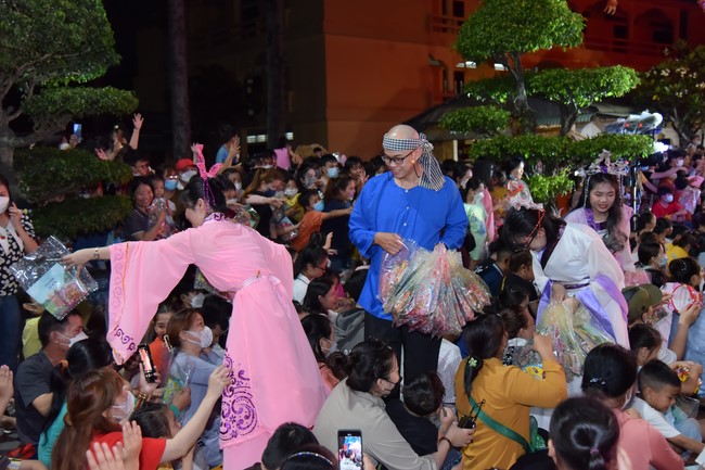 Chương trình văn nghệ “Trung Thu Cho Em”