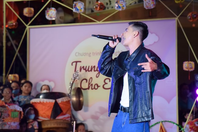 Chương trình văn nghệ “Trung Thu Cho Em”