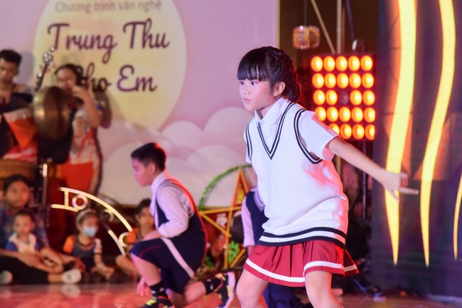 Chương trình văn nghệ “Trung Thu Cho Em”