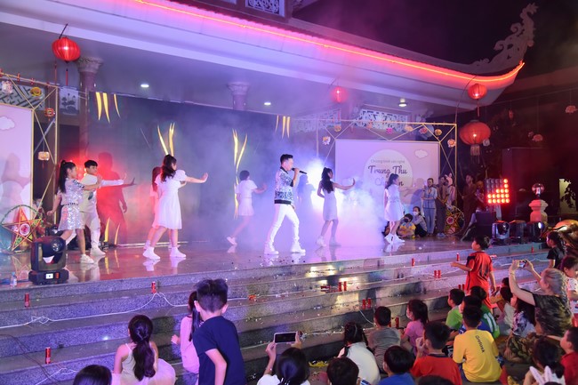 Chương trình văn nghệ “Trung Thu Cho Em”