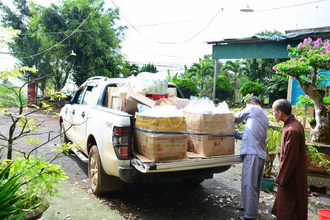 Charity program Mid-Autumn Festival for Kids in Dak Nong