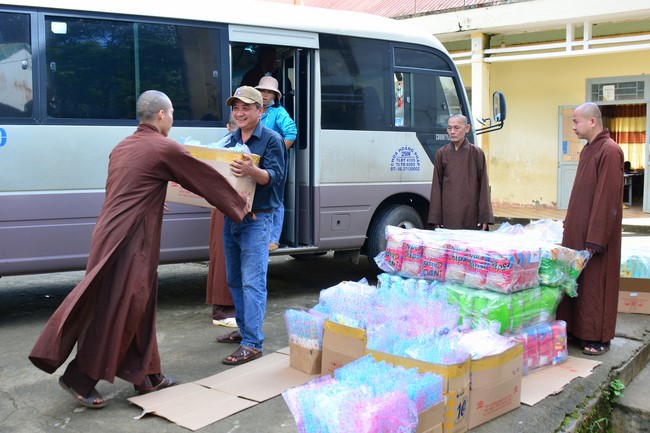 Charity program Mid-Autumn Festival for Kids in Dak Nong