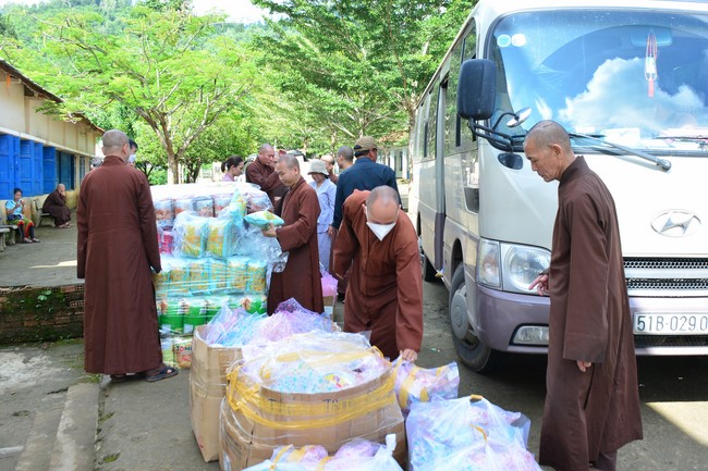 Charity program Mid-Autumn Festival for Kids in Dak Nong