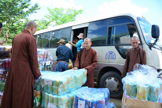 Charity program Mid-Autumn Festival for Kids in Dak Nong