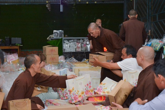 Charity program Mid-Autumn Festival for Kids in Dak Nong