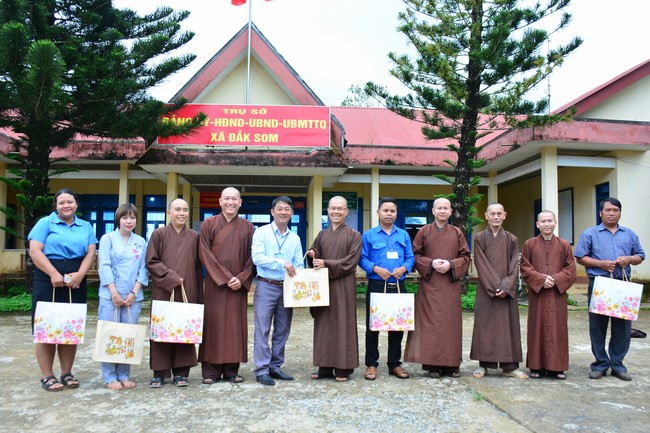 Charity program Mid-Autumn Festival for Kids in Dak Nong