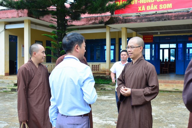 Charity program Mid-Autumn Festival for Kids in Dak Nong