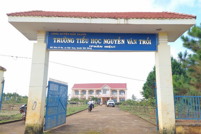 Charity program Mid-Autumn Festival for Kids in Dak Nong