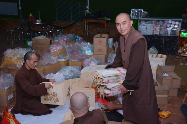 Charity program Mid-Autumn Festival for Kids in Dak Nong