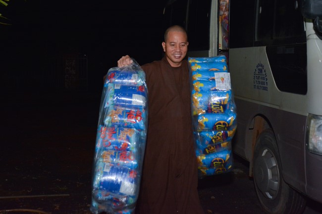 Charity program Mid-Autumn Festival for Kids in Dak Nong