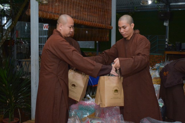 Charity program Mid-Autumn Festival for Kids in Dak Nong