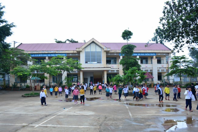 Charity program Mid-Autumn Festival for Kids in Dak Nong