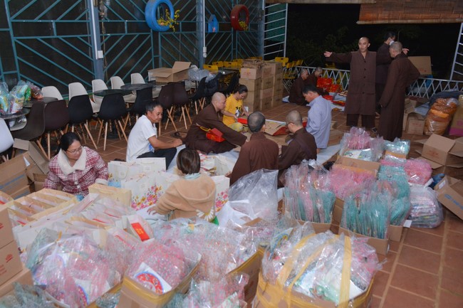 Charity program Mid-Autumn Festival for Kids in Dak Nong