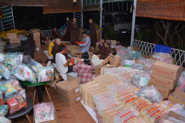 Charity program Mid-Autumn Festival for Kids in Dak Nong