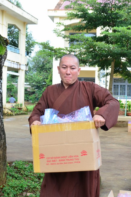 Charity program Mid-Autumn Festival for Kids in Dak Nong