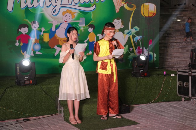 Enjoy the Full Moon Festival at Giai Lam Pagoda, Ha Tinh