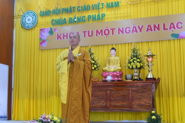 One-Day Peaceful Retreat at Dang Phap Pagoda