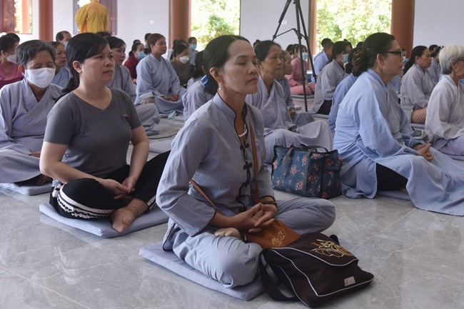 One-Day Peaceful Retreat at Dang Phap Pagoda