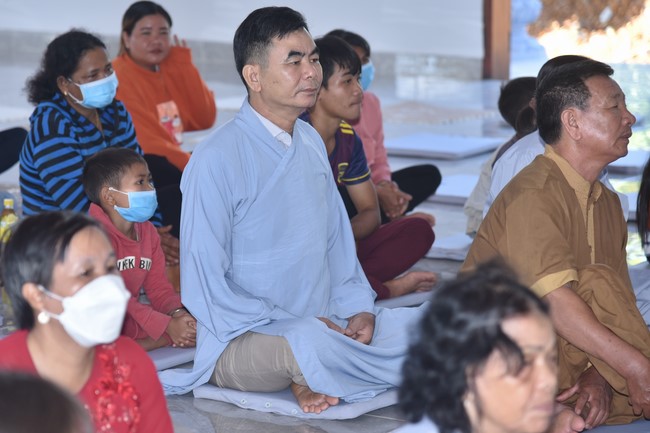 One-Day Peaceful Retreat at Dang Phap Pagoda